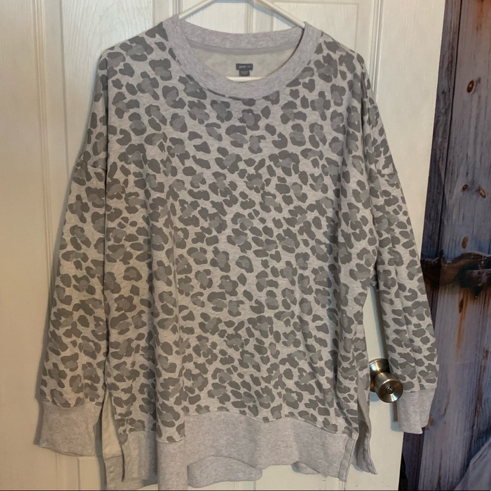 aerie leopard print scoop neck sweater